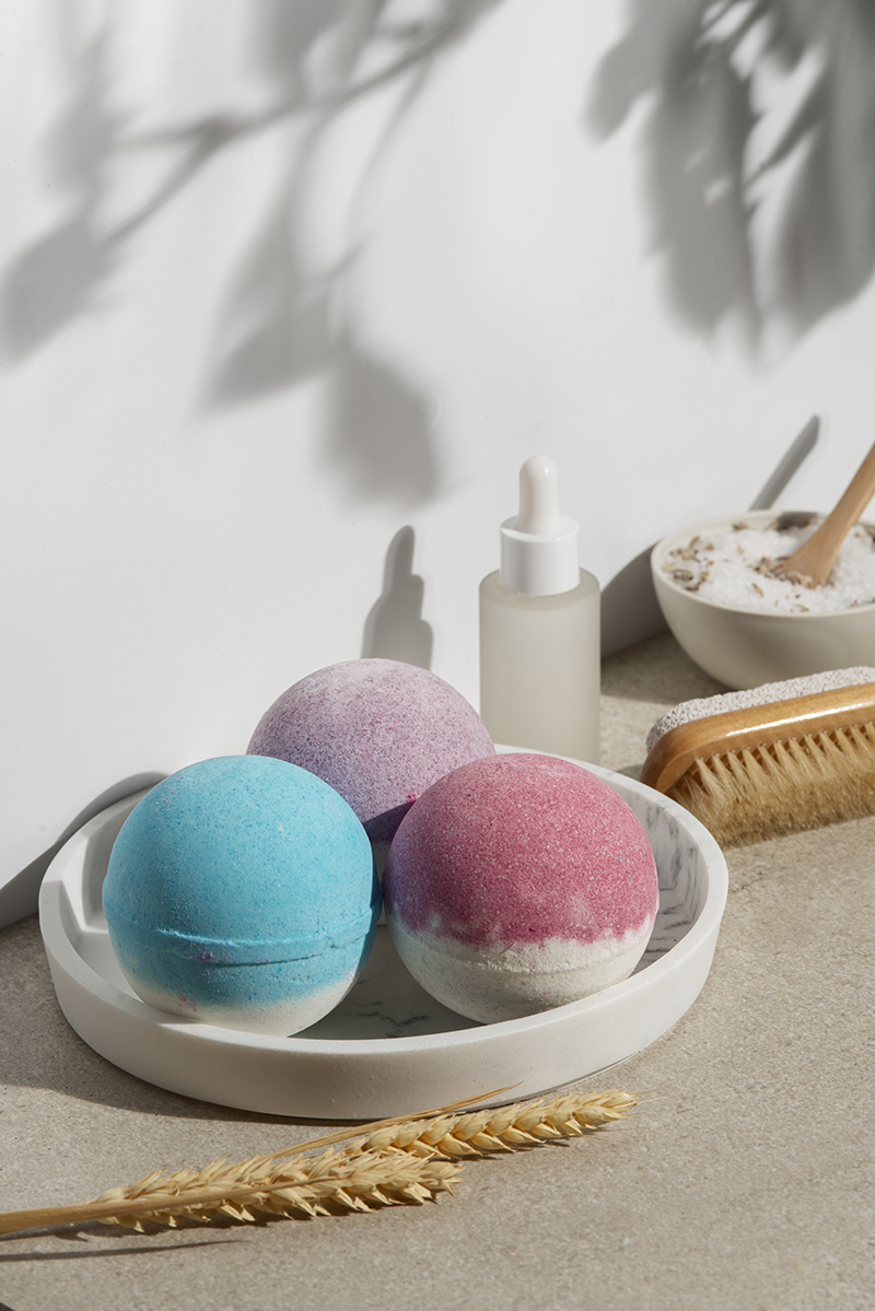 Painting bath bombs with micas ! Fun With Soap Handy information